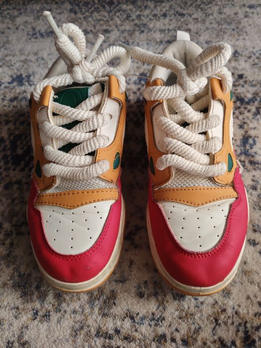 Încălțăminte mărime 39