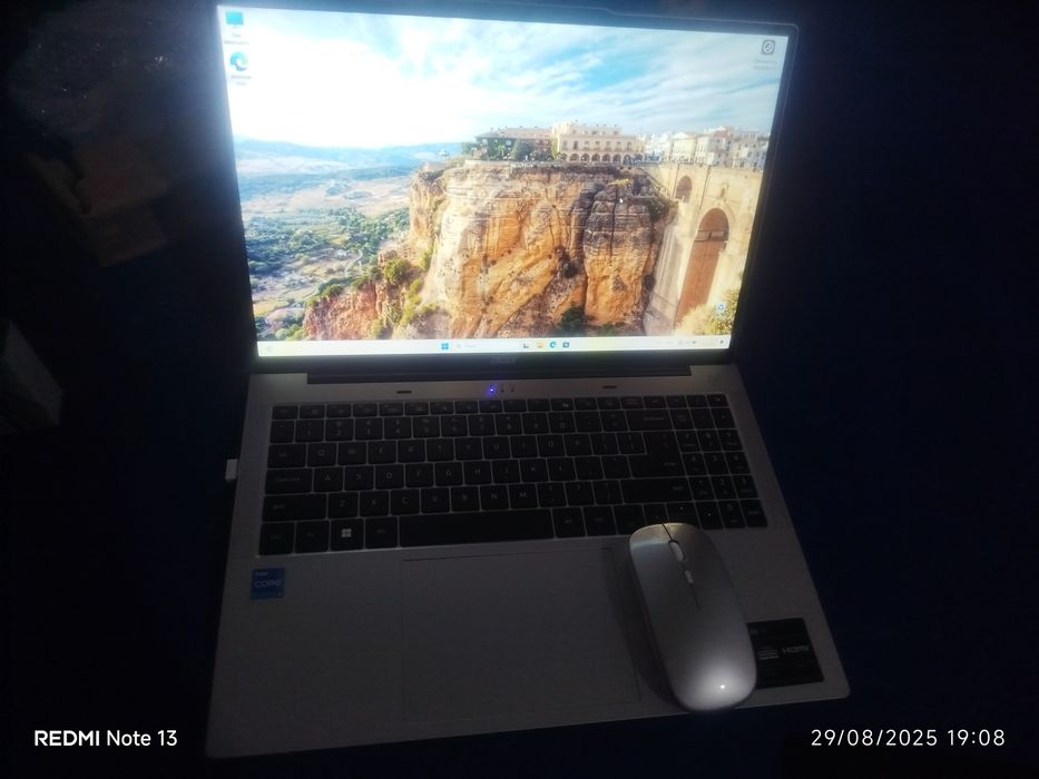 Acer Aspire lite 16 Intel Core i3-1305U DDR 5 8/256 GB