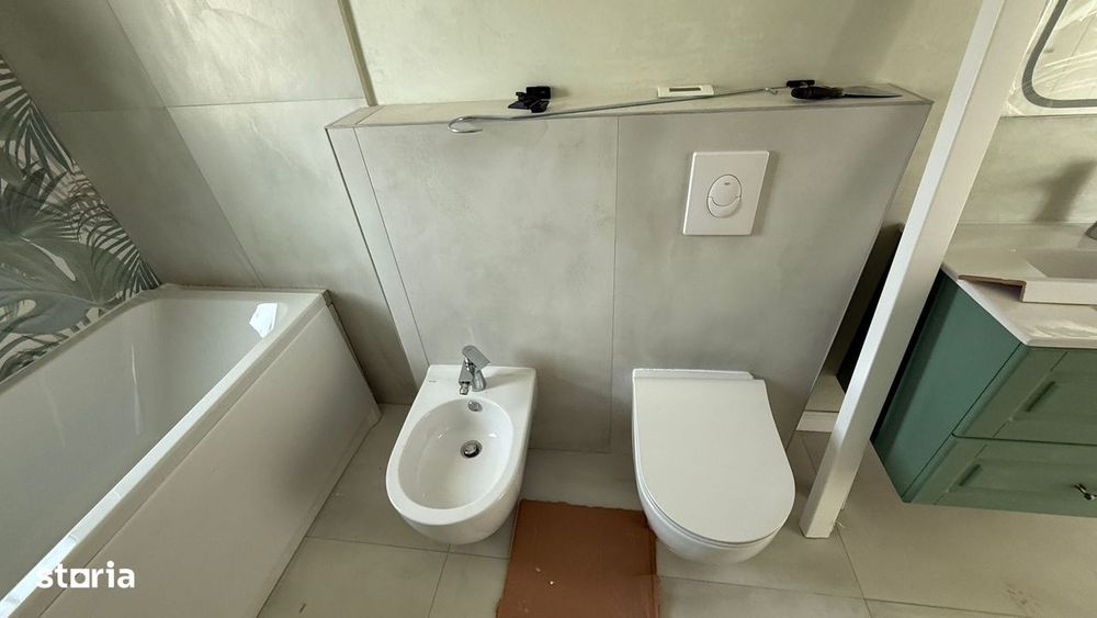 Casa parter cu 3 camere, curte și beci