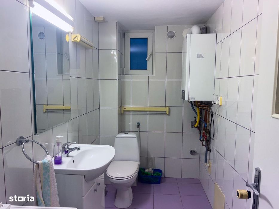 Apartament in vila cu curte la 50 metri de parc.