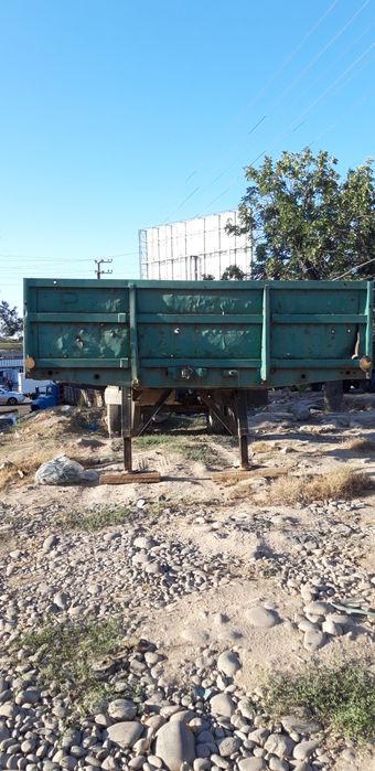 Зил прицеп 2000$