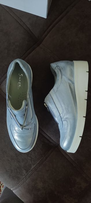 Кросовки , ботинки