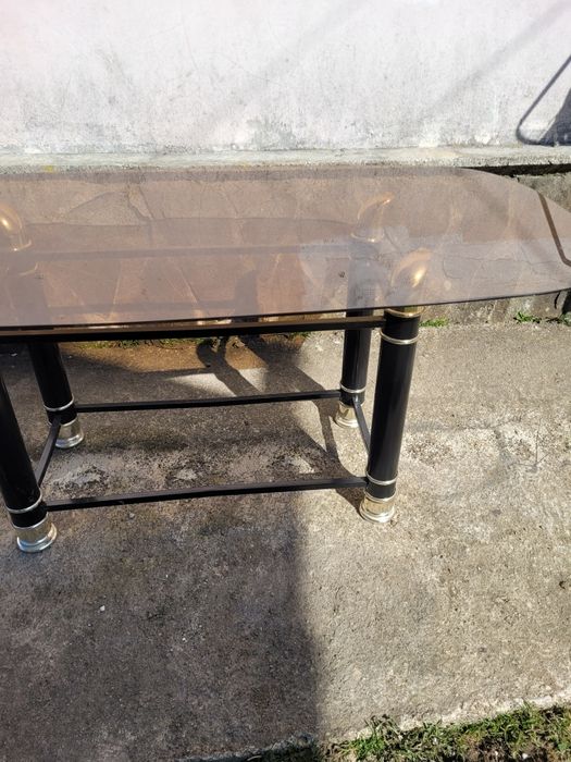 Masa sufragerie din sticla