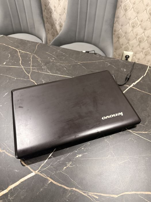 Леново ноутбук продам