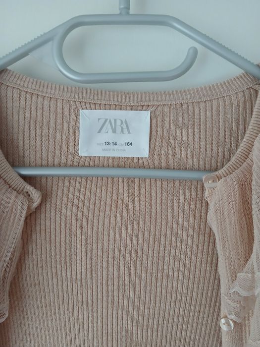 Cardigan Zara. cu guler din tul