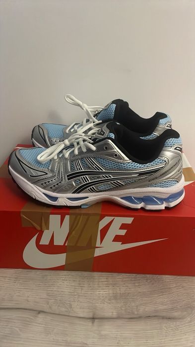 Adidași Asics 44
