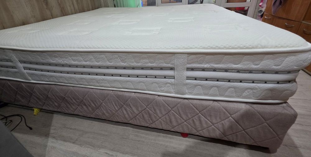 Спалня с матрак 180/200