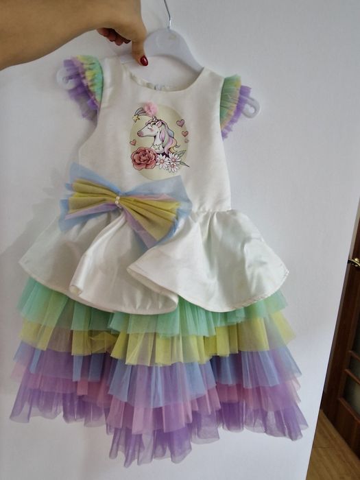 Продам Детское платье