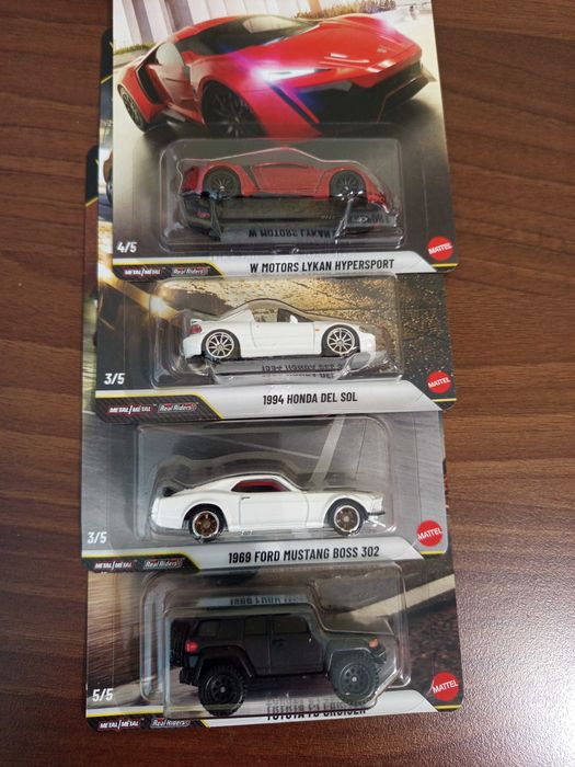 Hot wheels premium