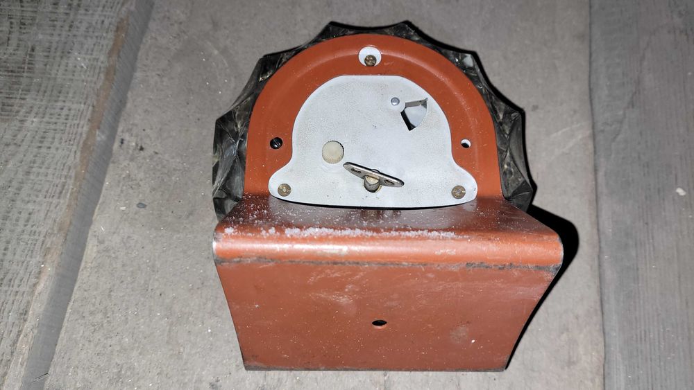 Продам механические часы Маяк