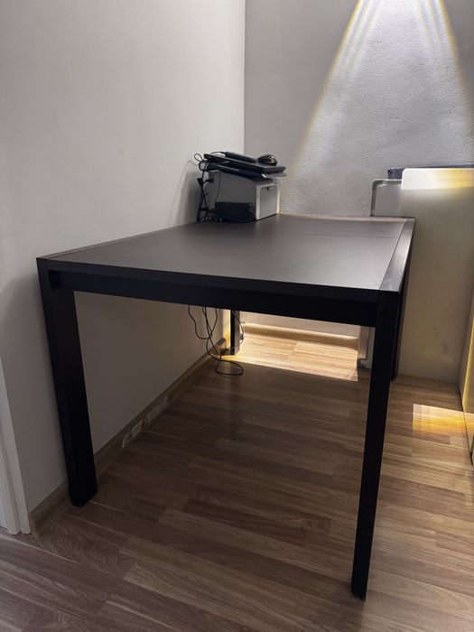 Стол обеденный продам