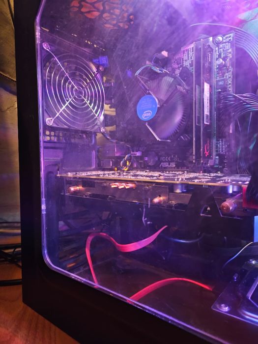 Vând unitate DDR4 i5 6400  și cu rx 570 și 16 gb ram