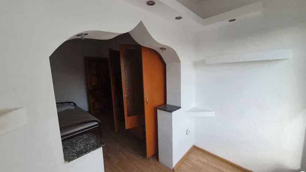 Apartament mobilat cu 3 camere de inchiriat in Radauti