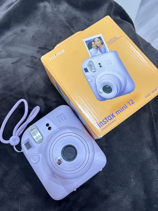 продам instax mini12
