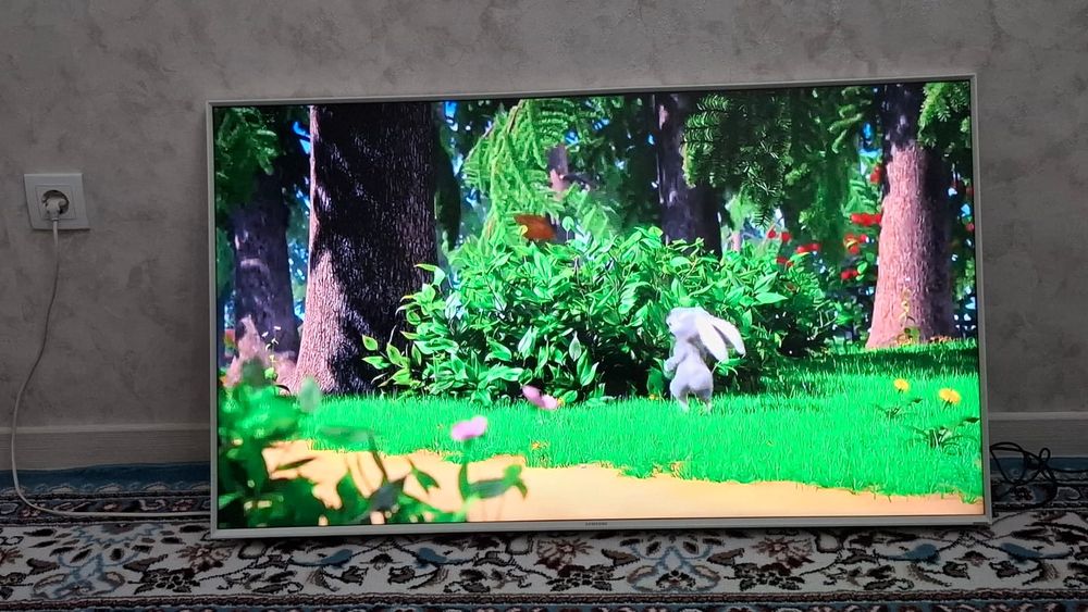 продам телевизор смарт 48 диагональ