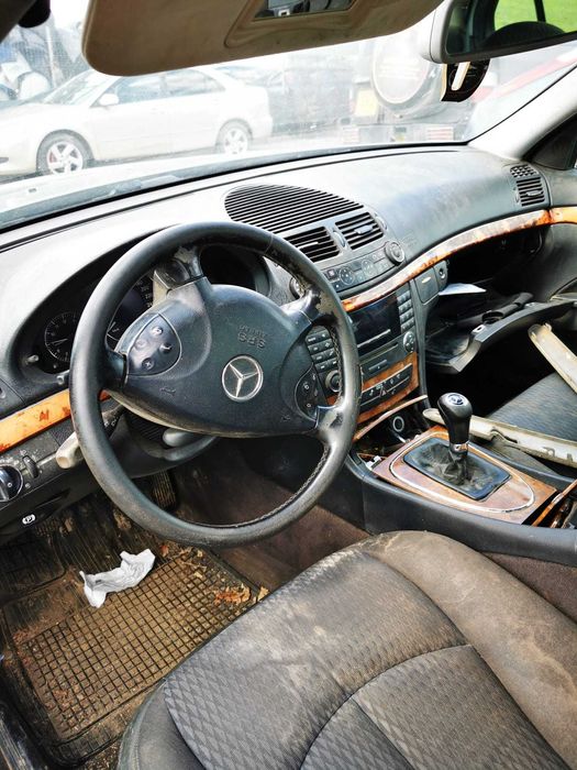 Dezmembrez Mercedes E-Class, V211, V212, motor 2200 si 3000 cmc