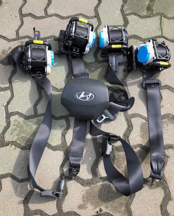 Hyundai Kona airbag volan pasager plansa de bord centuri fata spate