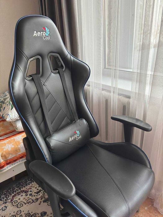 Продам игровое кресло