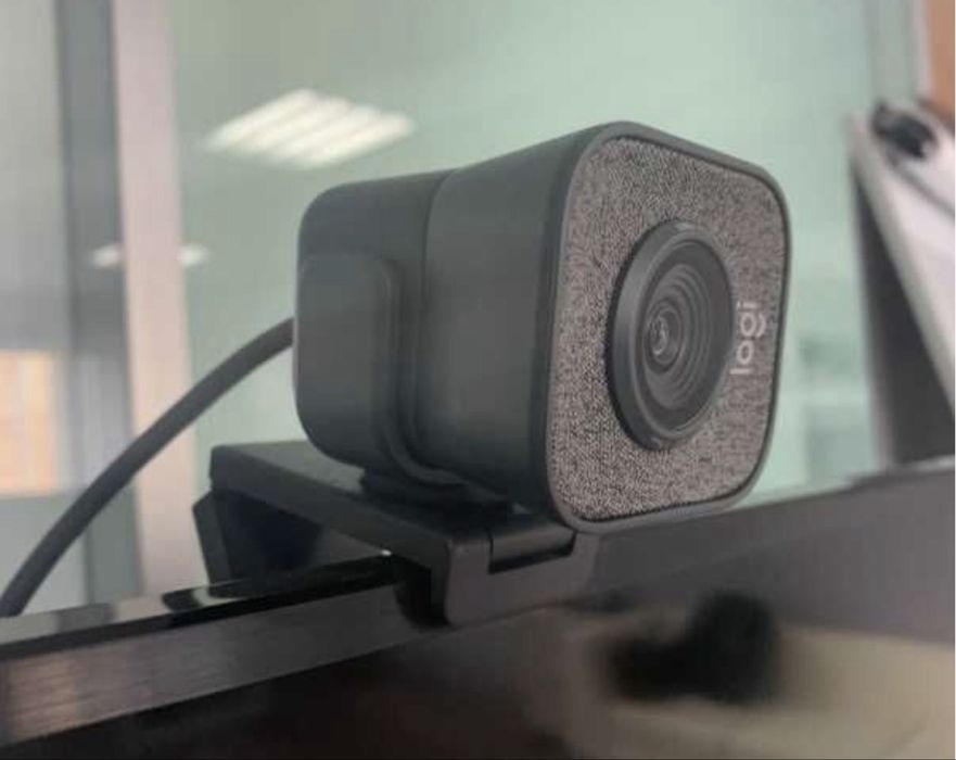 Веб-камера Logitech StreamCam