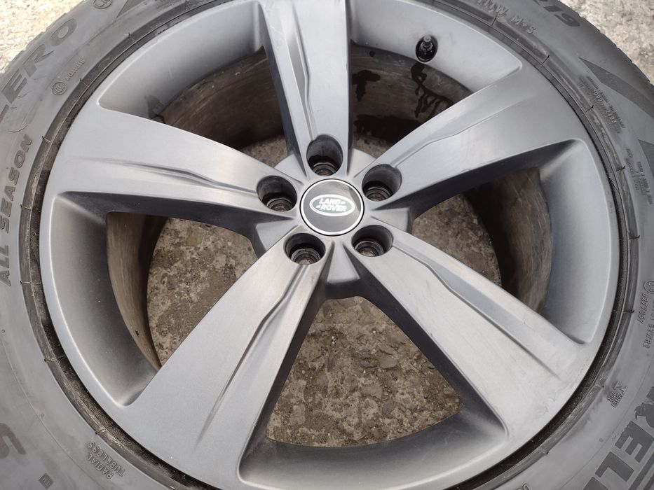 Перфектни 19-5х108 ЕТ45 8.5j Range Rover Velar
