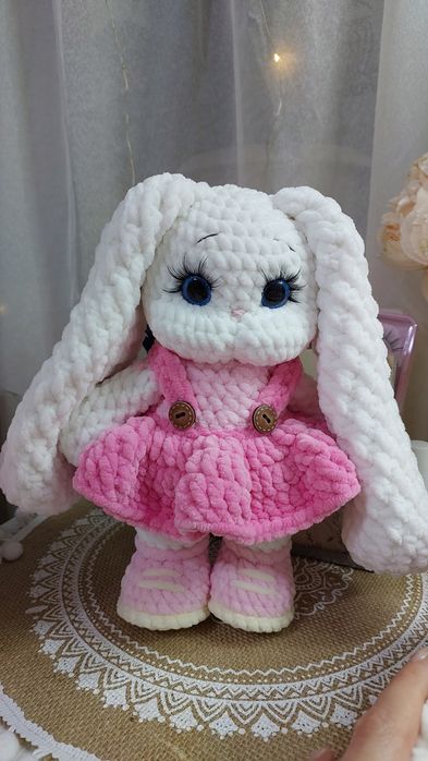 Вязаный зайчик игрушка на подарок