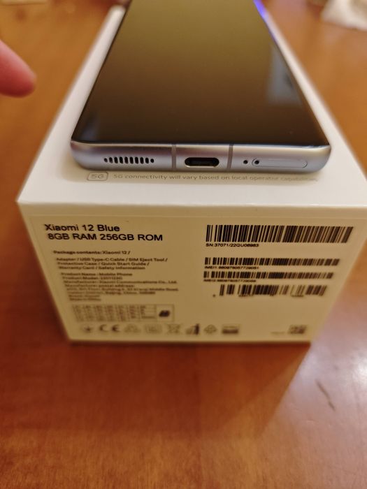 Перфектен Xiaomi 12 5G 8GB / 256 GB