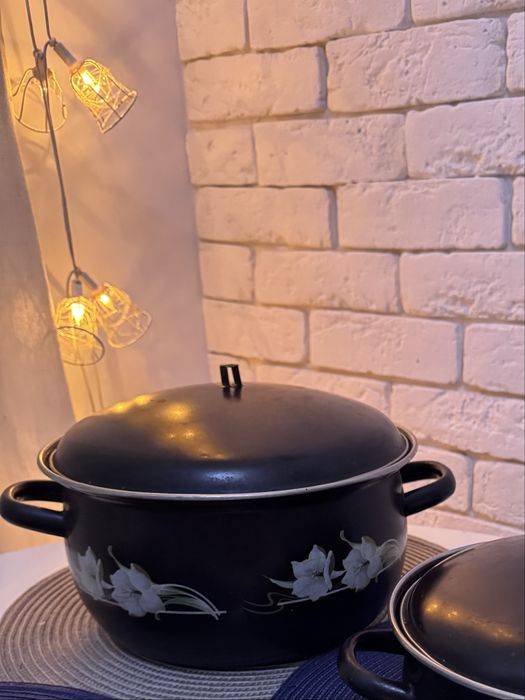 Кастрюля 3 литра  б/у