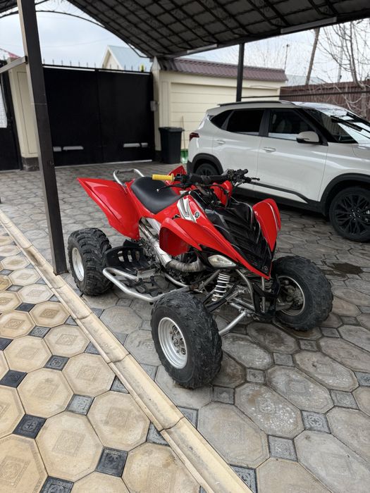 Квадроцикл Yamaha Raptor 700