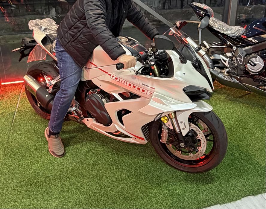 Мотоцикл Qj moto 600 rs 2025/2026 йил