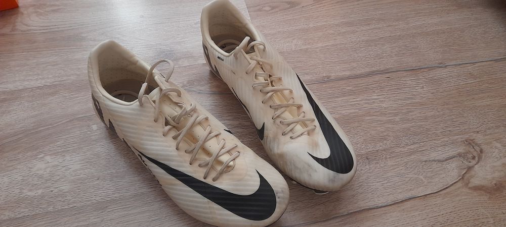 Nike Футболни обувки 44 номер