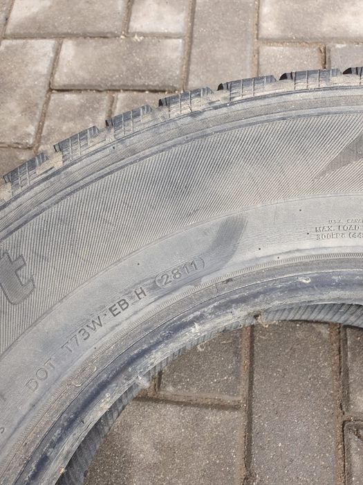 Продам шины в хорошем состоянии.