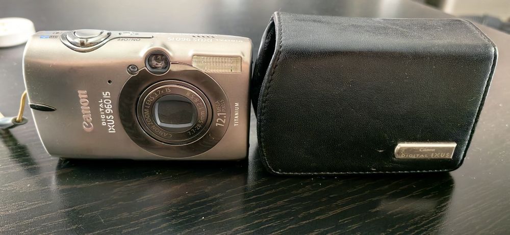 Продам фотоаппарат Canon