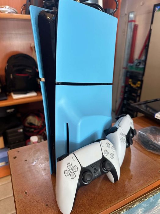 PlayStation 5 Slim Blu-ray Disc Edition + 2 DualSense контролера | Пълен комплект |