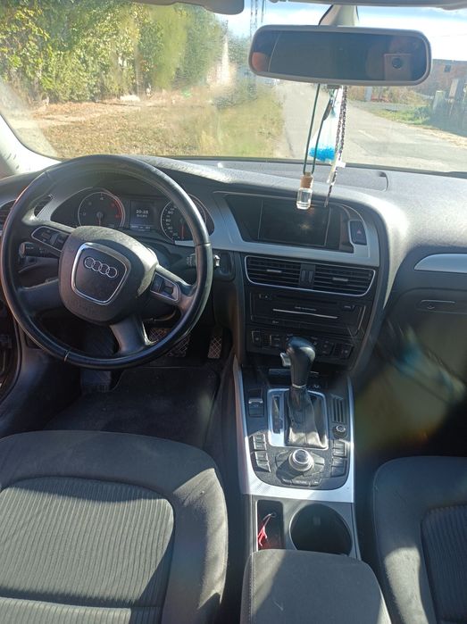 Audi  A4  b8  2011