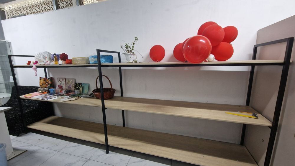 Продаётся витрины б/у