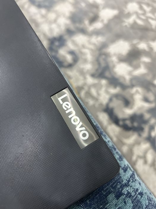 Ноутбук Lenovo V15-iil