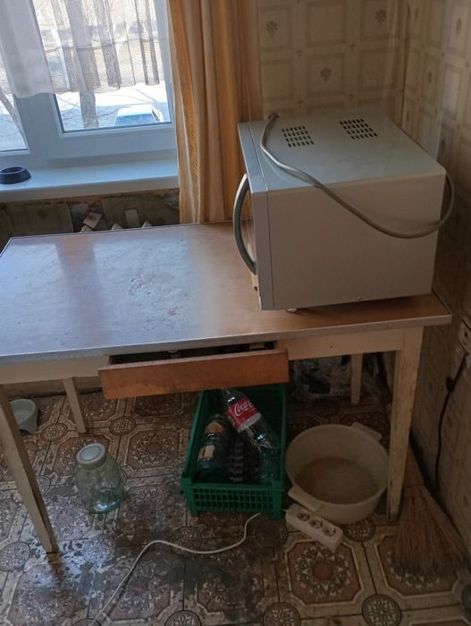 Кух гарнитур + стол кухонный