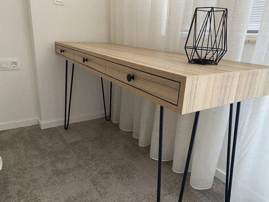 Дизайнерско Бюро - Тоалетка