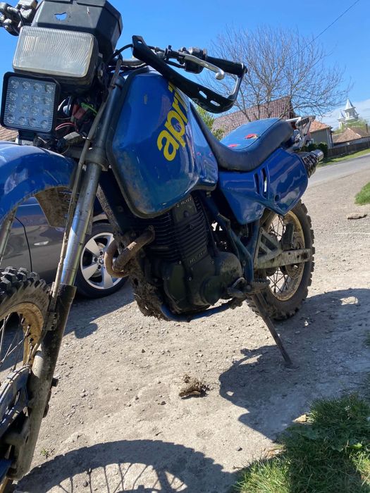 Vând cross aprilia 450cc
