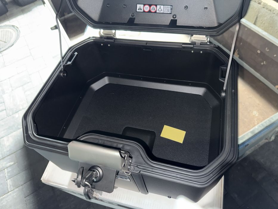 Top case Shad terra black edition 48L Cfmoto 800mt