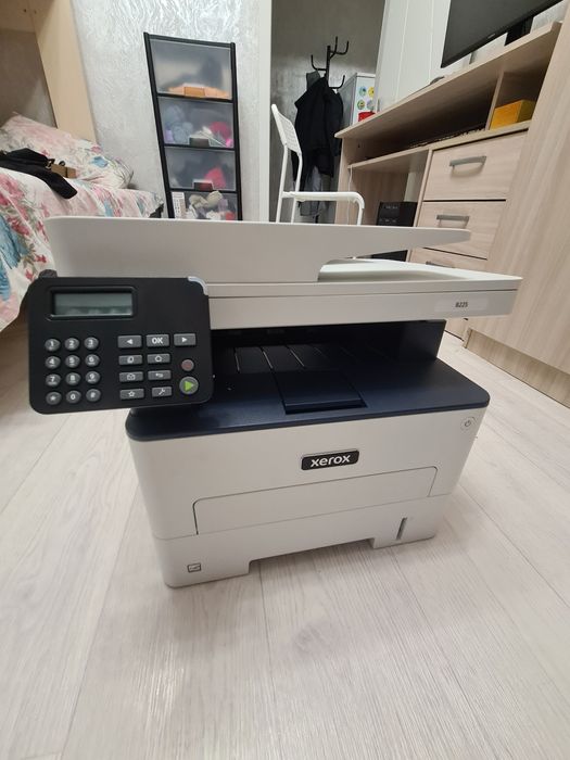 Принтер Xerox b225, на гарантии