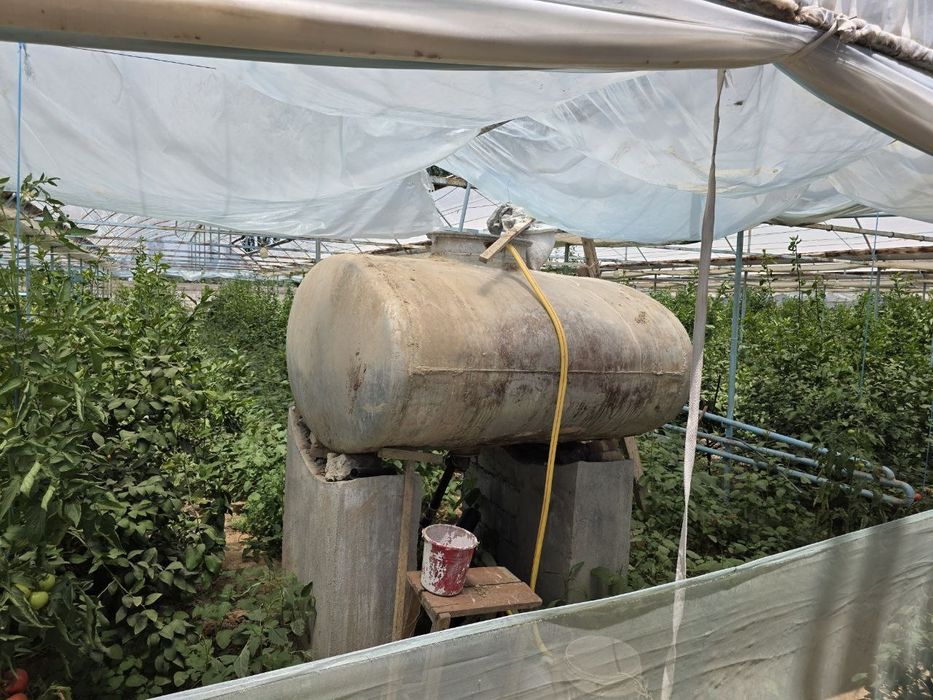 Parnik sotiladi 25 sotix