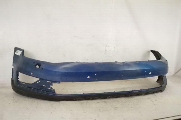 Предна броня Оригинална Със Сензори И Миещи Устройства В Добро Състоян