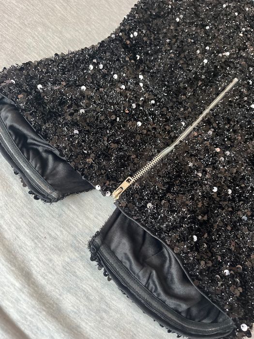 Черен пайетен гащеризон V деколте