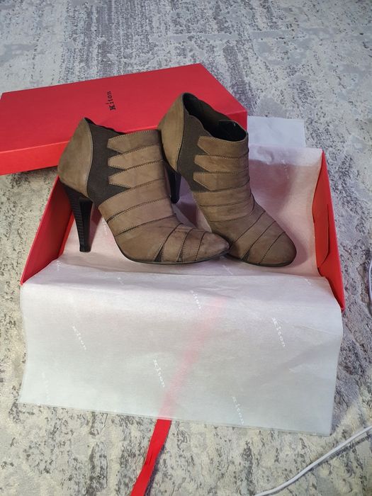 Женская обувь на каблуке