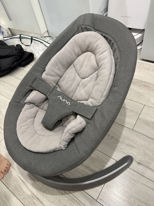 Продам детский шезлонг от бренда NUNA