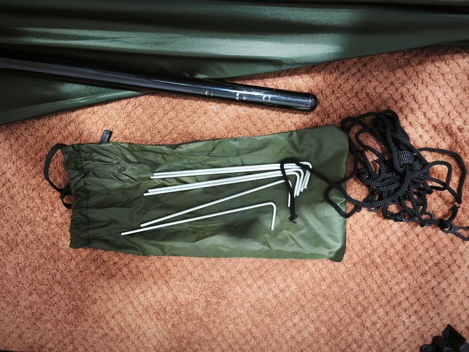Umbrelă cu paravan Delphin BigOne Carp 250cm – Set complet, ca nou