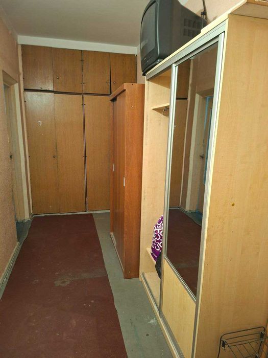 СЕРГЕЛИ-8 «ХОКИМИЯТ»  2-комнатная, (65м2). Можно под Офис. (СВОЯ)