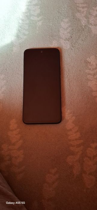 Redmi 15 5G nou.