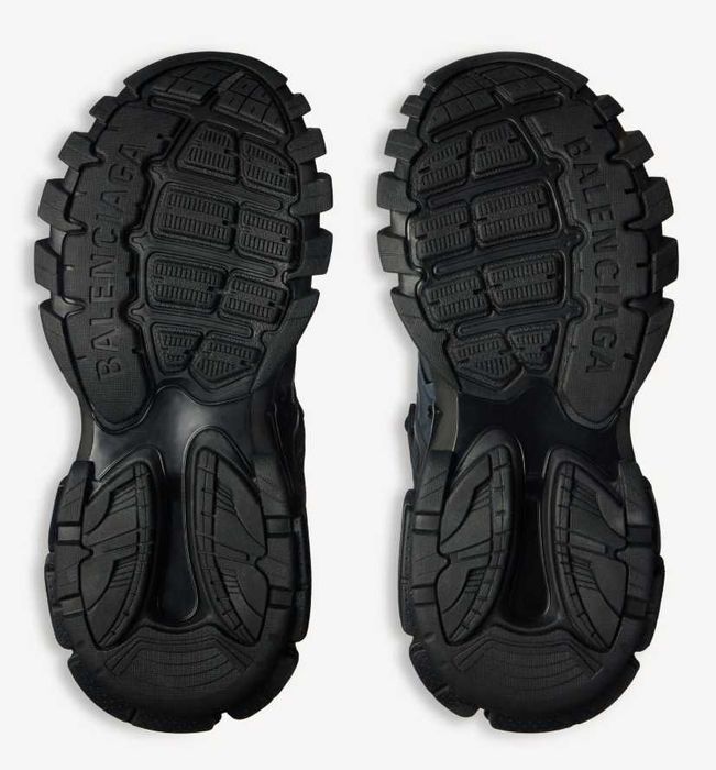 Balenciaga Track 2.0 Black
